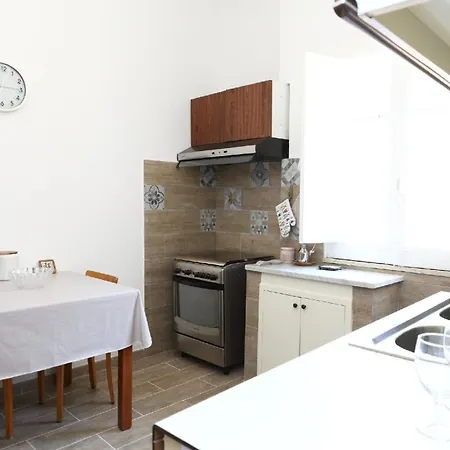 Griechische Terrasse Apartment *